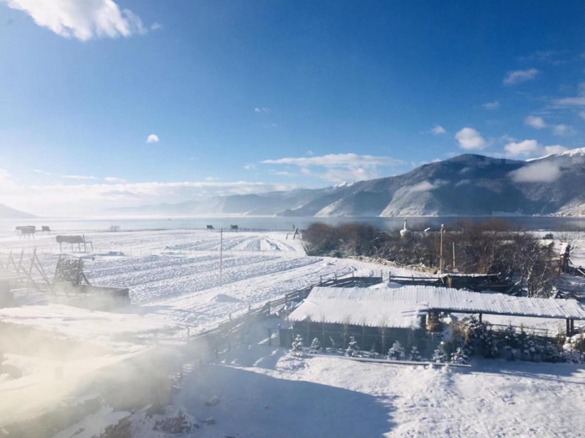 Aurora Hotel شانغريلا المظهر الخارجي الصورة